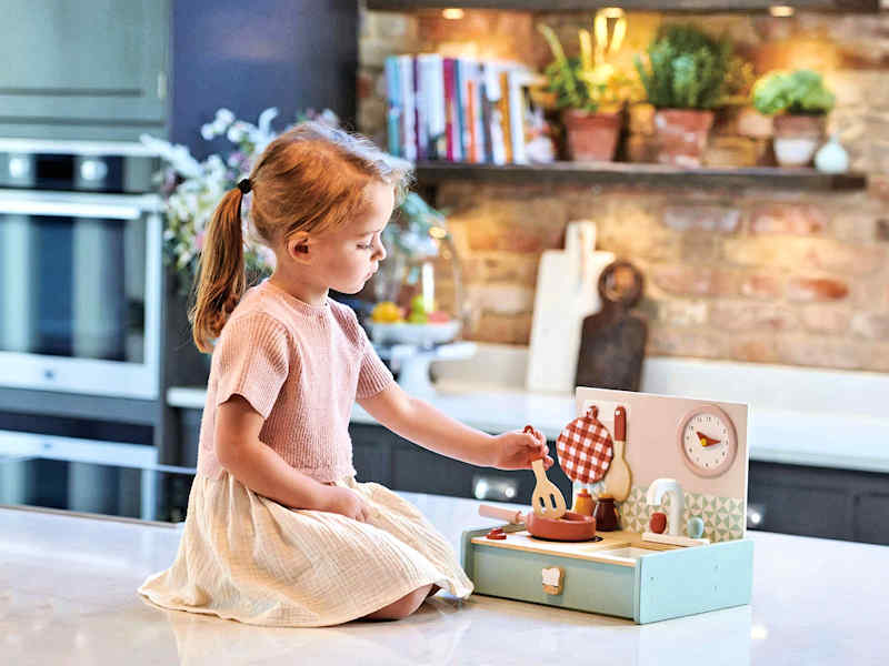 Sustainable Gifting for the Holidays: Heirloom Over Hype
