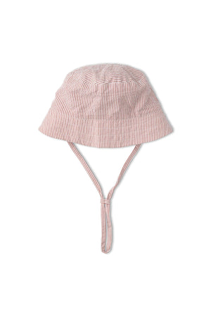 Organic bucket sun hat in coral stripes, made from soft, breathable organic cotton. Features a wide brim and chin strap, ideal for sun protection during outdoor activities.