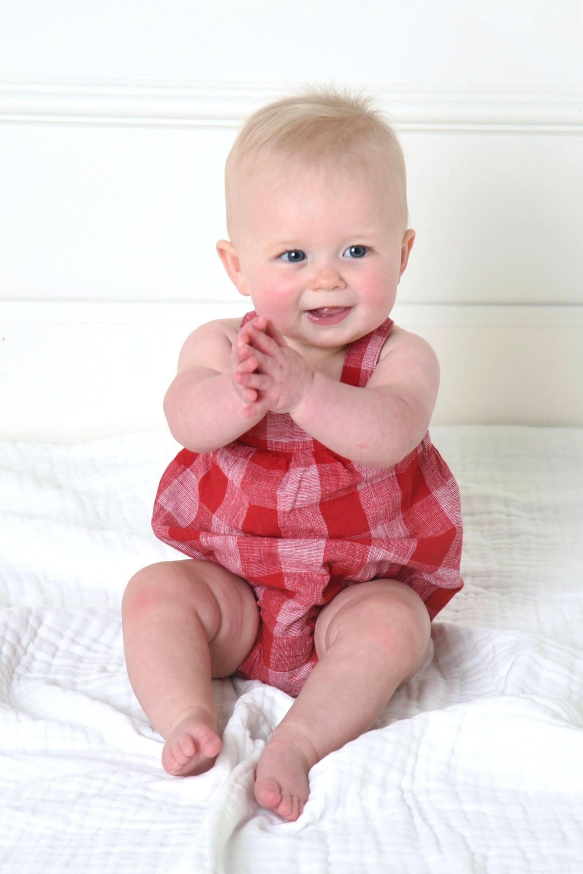 Hope & Henry Organic Cotton Seersucker Bubble Romper, Red Pencil Check, Baby