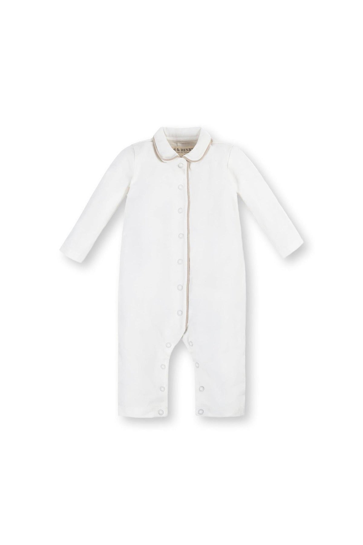 A white long-sleeve romper made from organic cotton features a classic Peter Pan collar and snap fasteners, designed for babies aged 0-12 months.