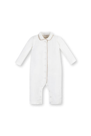 A white long-sleeve romper made from organic cotton features a classic Peter Pan collar and snap fasteners, designed for babies aged 0-12 months.