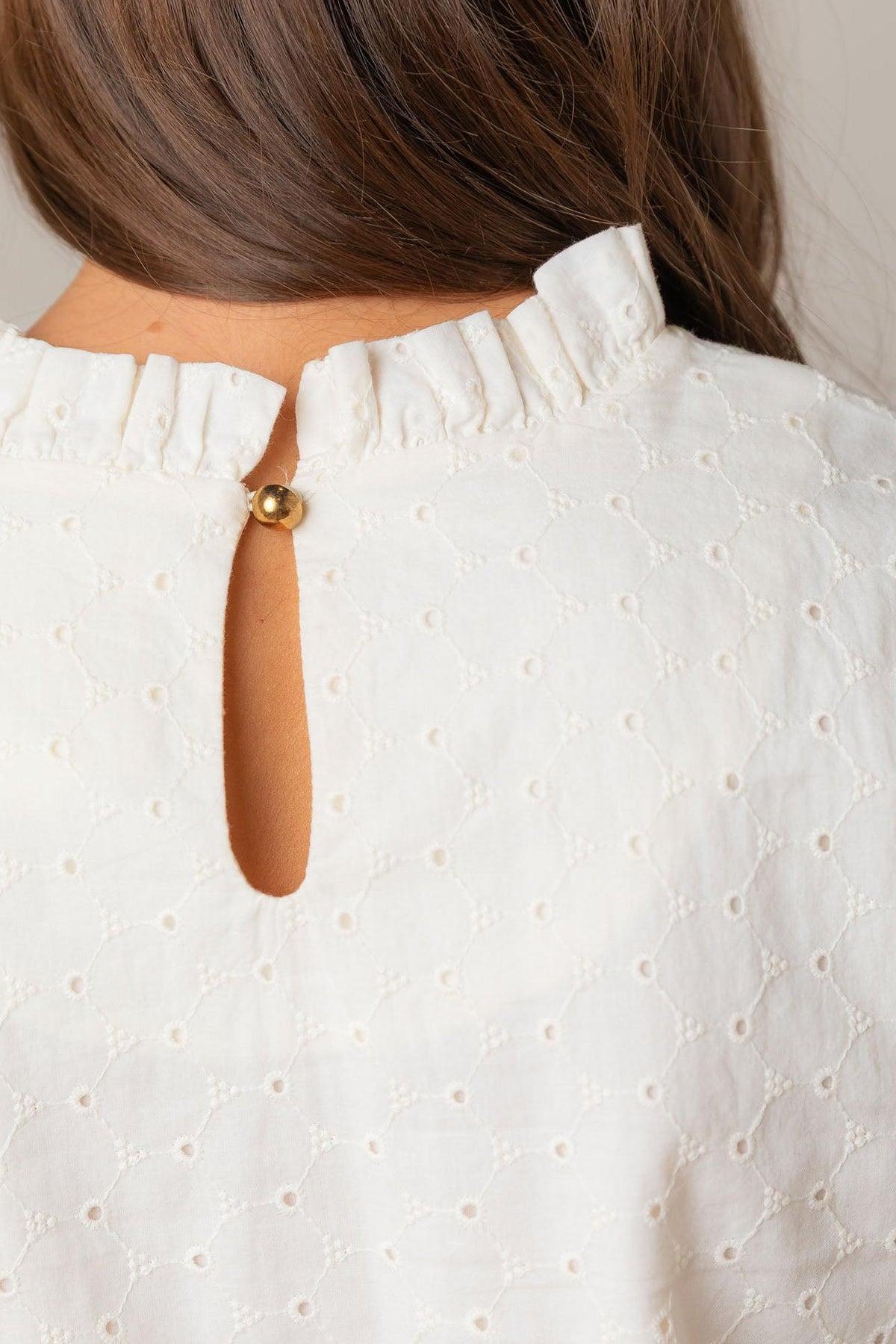 Hope & Henry Organic Cotton Ruffle Neck Top