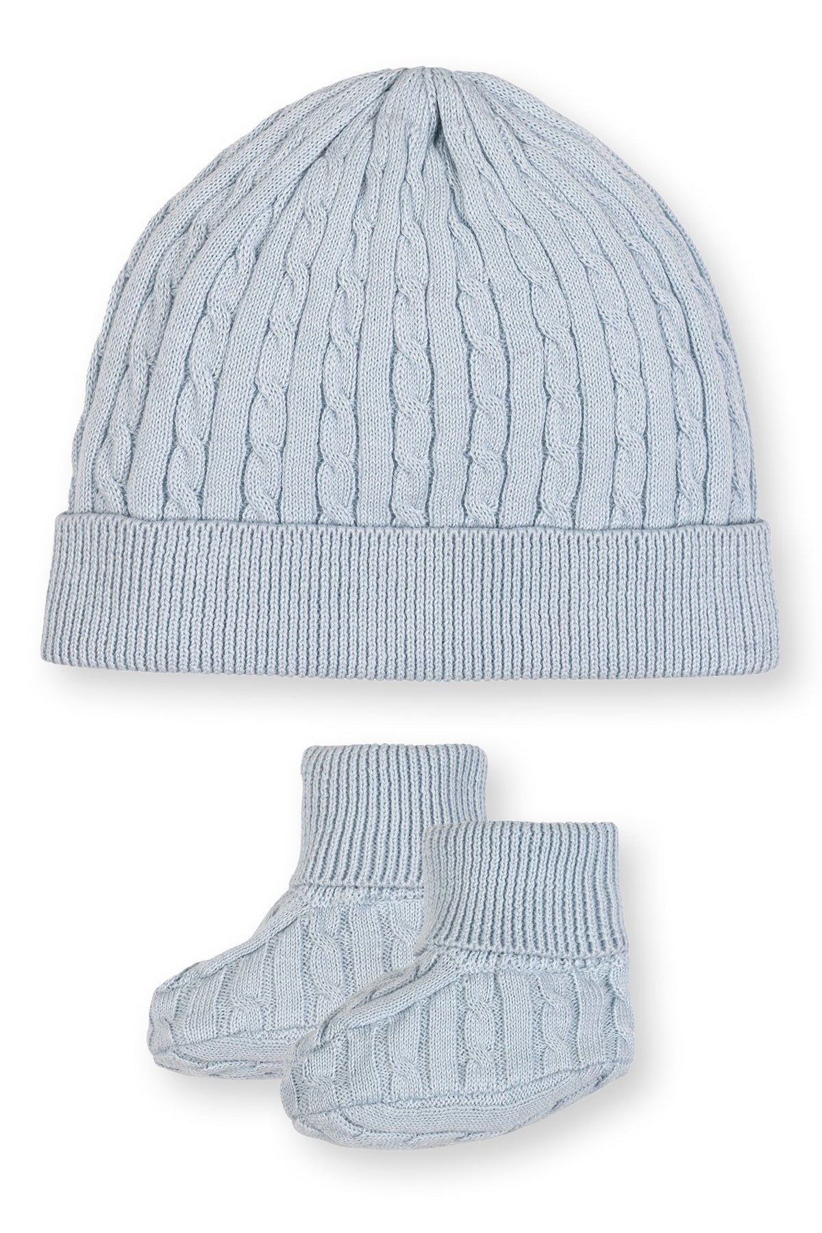Pale blue organic cotton baby beanie and booties set featuring a cozy ribbed texture. Ideal for newborns, this matching set is both stylish and comfortable for little ones.