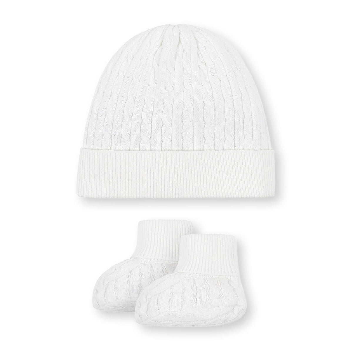 A cozy white cable knit beanie and matching booties made from soft organic cotton, perfect for keeping babies warm and comfortable. Ideal for everyday wear and gentle on delicate skin.
