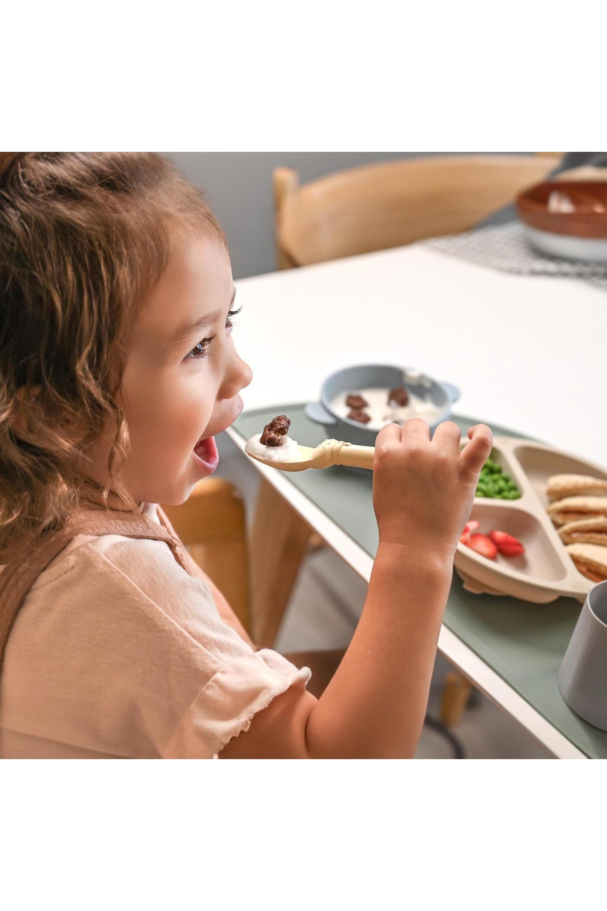 Spoon la la Toddler Spoon & Fork + Board Book Gift Set