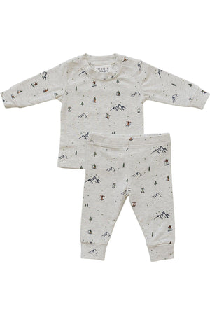 Light gray long-sleeve pajama set featuring a ski print design, made from soft cotton, perfect for babies and toddlers.