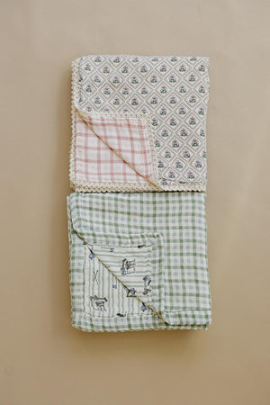 Tee Time + Green Gingham Lightweight Muslin Quilt